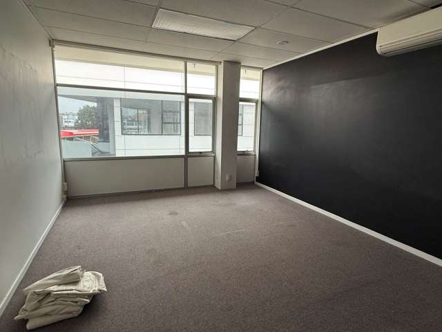 3063 Great North Road New Lynn_4