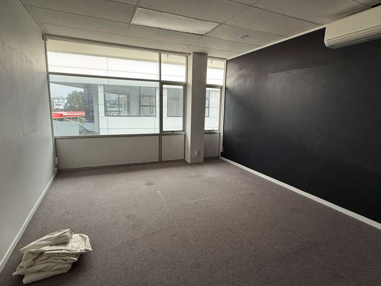 3063 Great North Road New Lynn_4