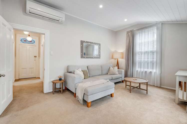 1 Karaka Street Helensville_16