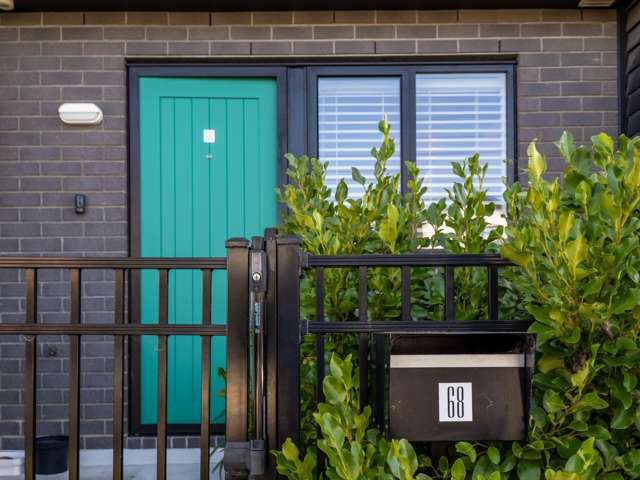 Modern Two-Bedroom Townhouse in Broomfield