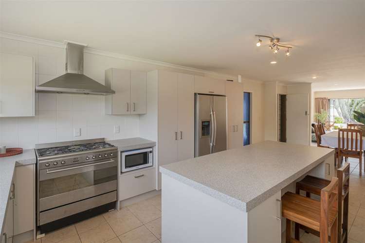 10 Marquet Place Tairua_38