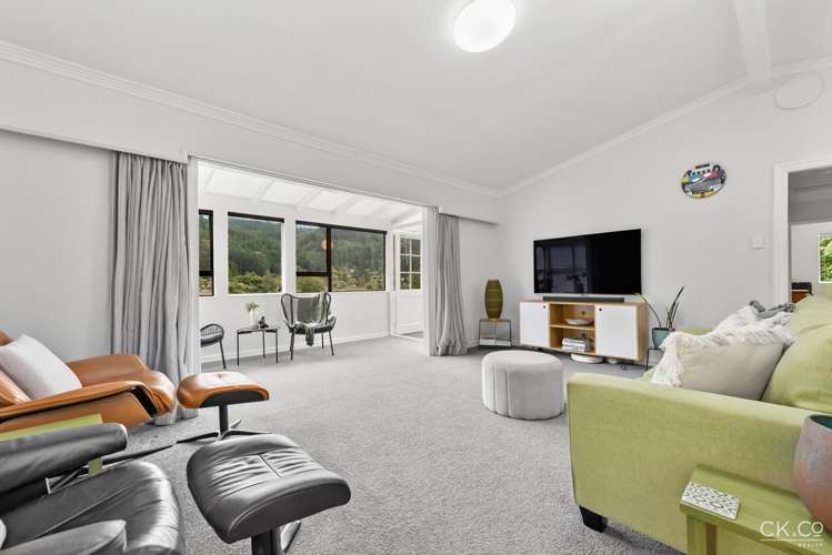 32 Forest Road Pinehaven_3