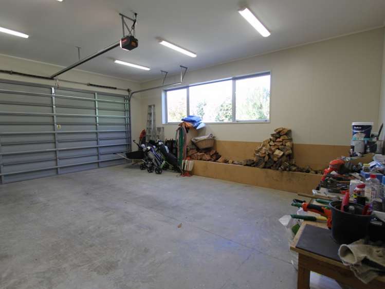 18 Orchard Grove East Taieri_22