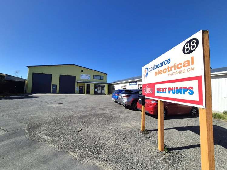 88 Aotaki Street Otaki_1
