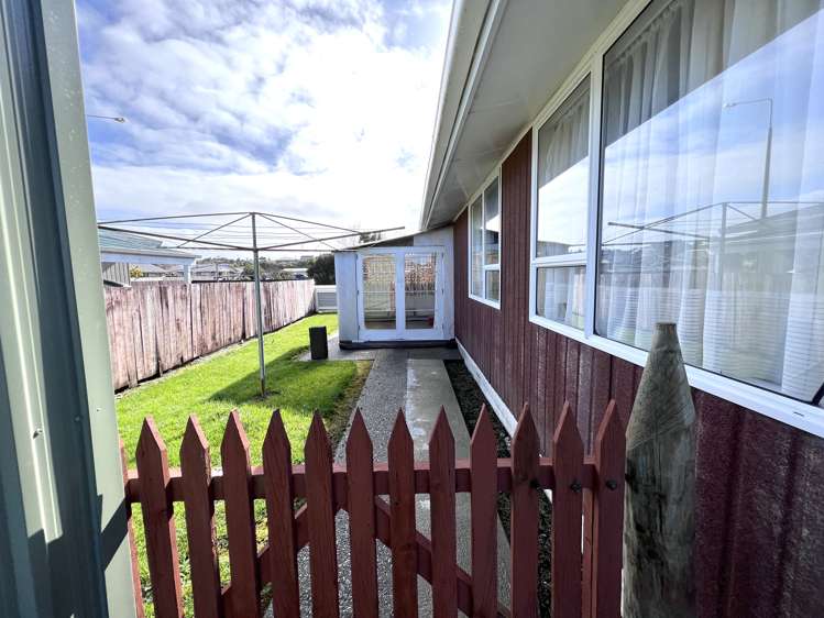 225 Stafford Street Hokitika_14