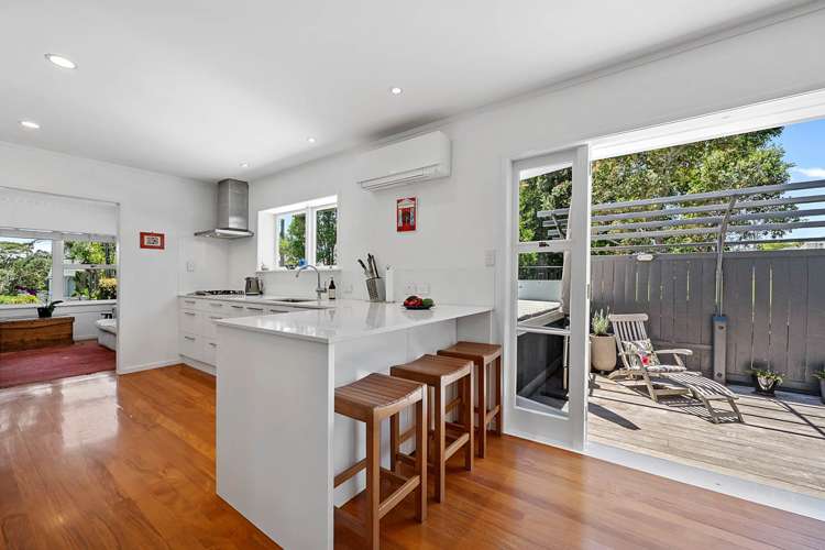 6 Morrison Avenue Devonport_11