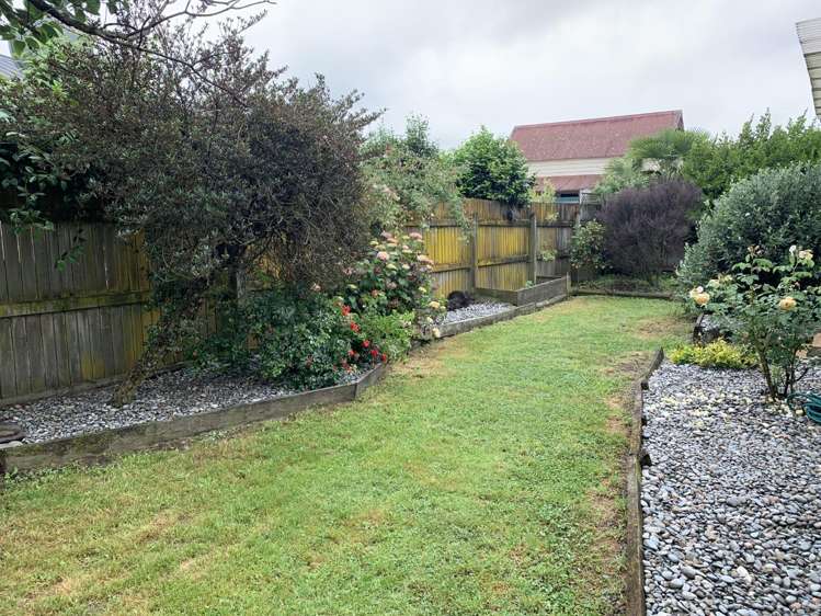 11 Ellis Street Brightwater_11