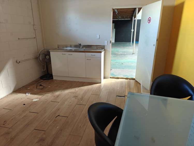 39-41 Bruce McLaren Road Henderson_15