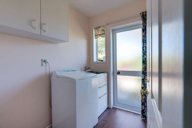 21 Hewitts Road Woodend_19