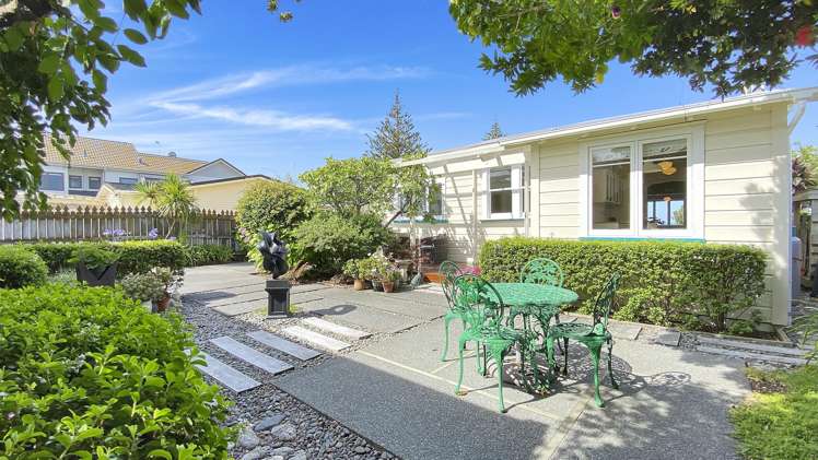 36 The Esplanade Westshore_9