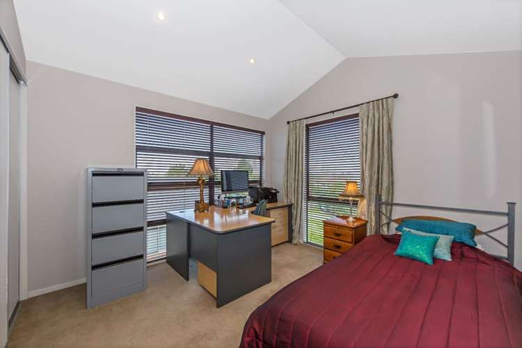 133 Alec Craig Way Gulf Harbour_15