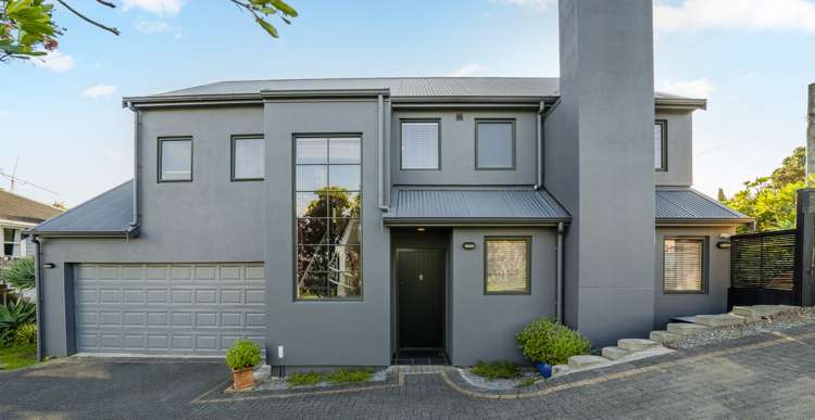 2/33 Maxine Place Saint Heliers_1