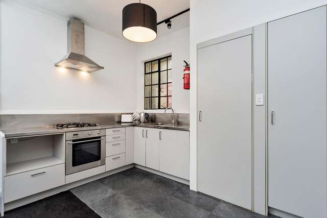 LES/183 Karangahape Road Auckland Central_4