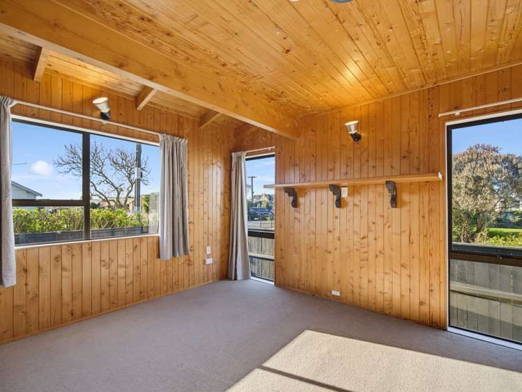 223 Parkhurst Road Parakai_14