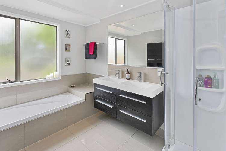 10 Elsted Place Goodwood Heights_13