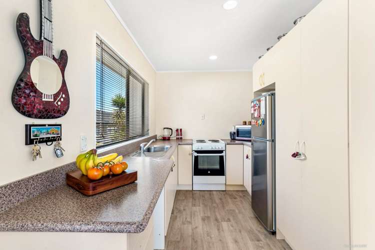 3/5 Halsey Road Manurewa_2