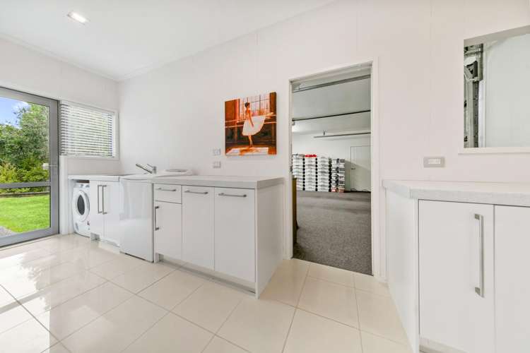 7 Burgundy Park Avenue Henderson_30