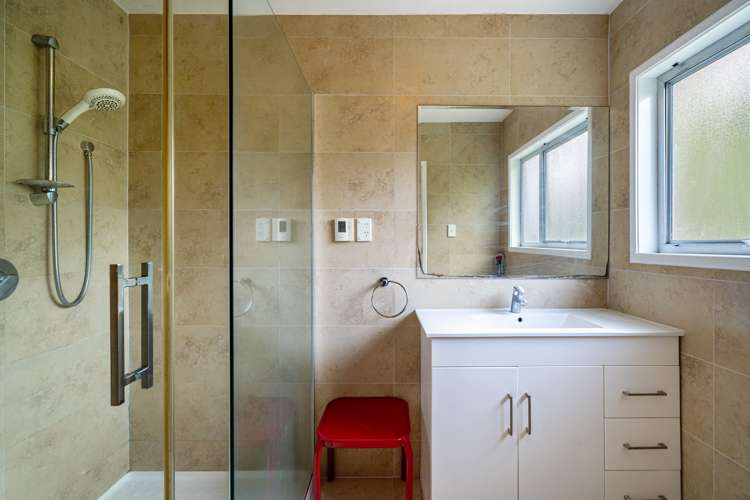 21 Parr Terrace Castor Bay_14