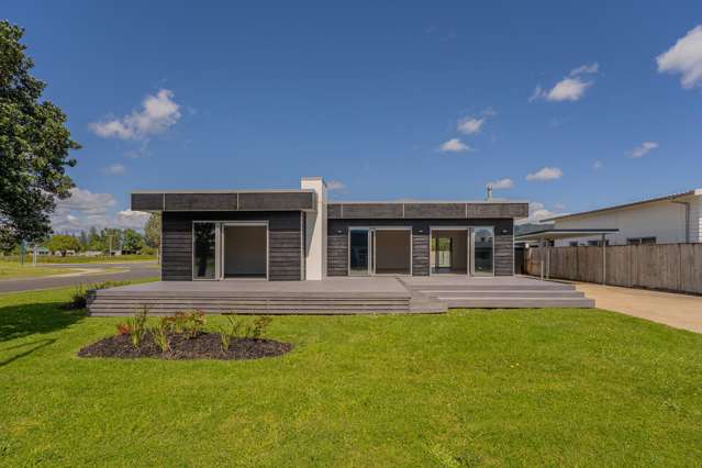 Newly refurbished coastal living