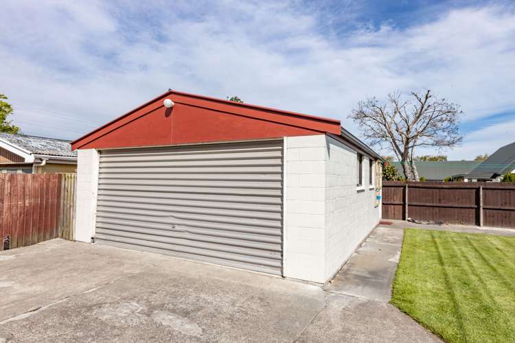 41 Steele Street Hornby_18