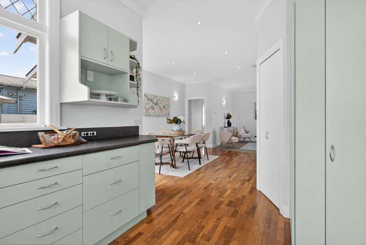 8 Ava Street Petone_11