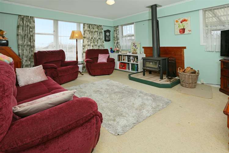 137 Flanshaw Road Te Atatu South_10