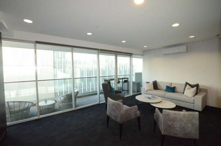 1A/112 Parnell Road_0