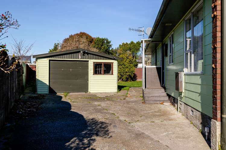 39 Robinson Crescent_4