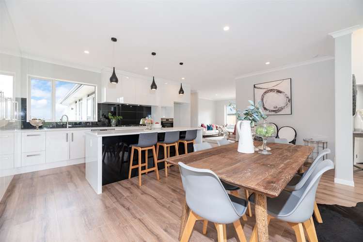 17 Boocock Crescent Orewa_10