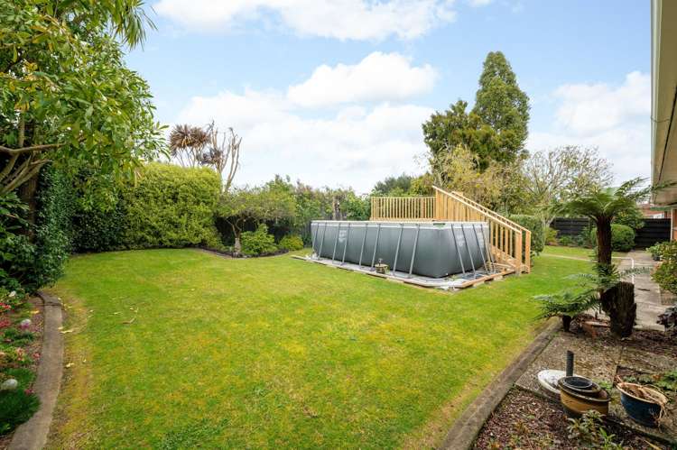 46 Chedworth Avenue Chedworth_17