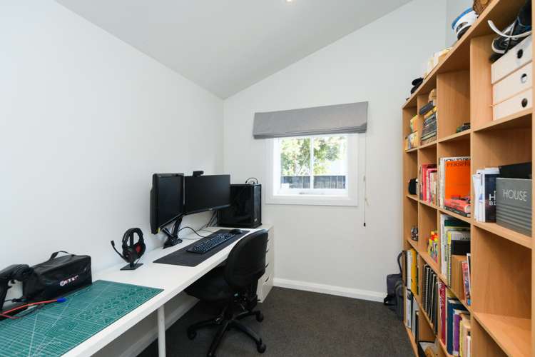 322 College Street West End_19