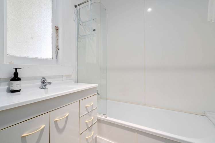 6 Nikau Street New Lynn_7