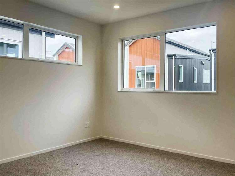 4 Longview Oak Lane Papakura_15