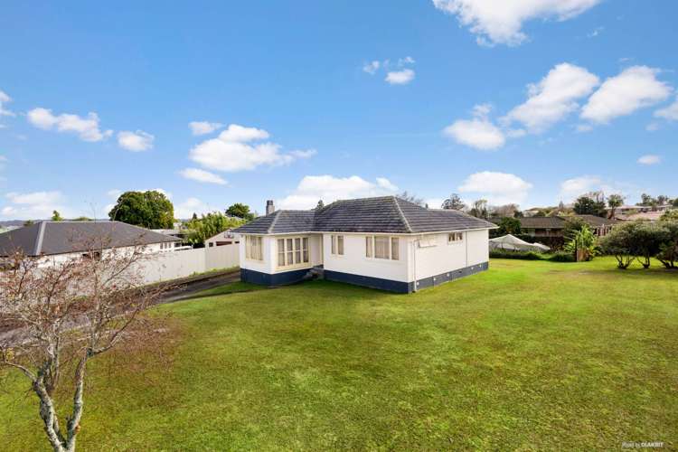 20 Ozich Avenue Te Atatu South_9