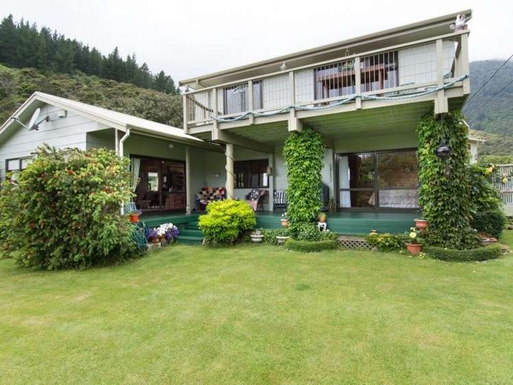 2325 Croisilles-French Pass Road Okiwi Bay_18