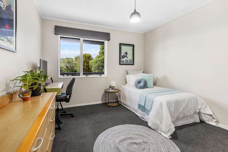 4b Sarah Way Crofton Downs_13