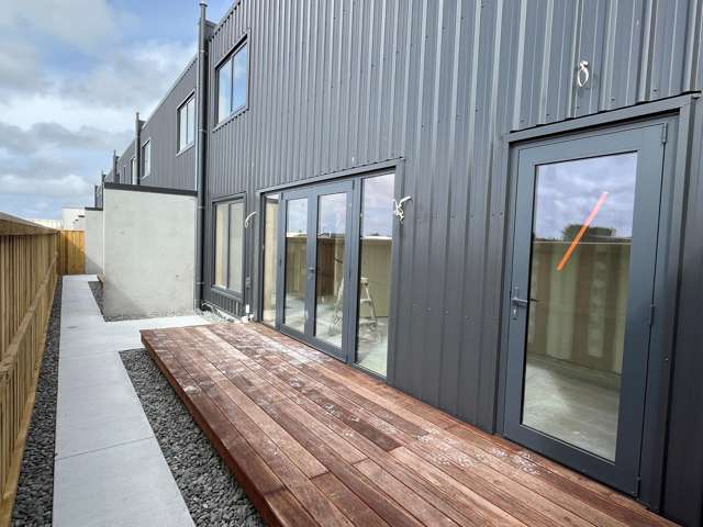 8/1 Lake Bryndwr Lane Burnside_3