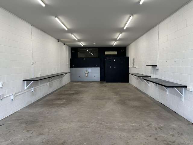 Shop 4, 47 Main North Road Woodend_1