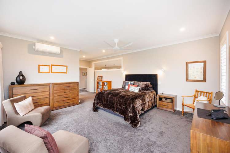 10 Coutts Way Fitzherbert_23