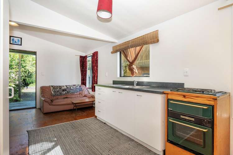 15 Dunlop Road Waiotahe_16