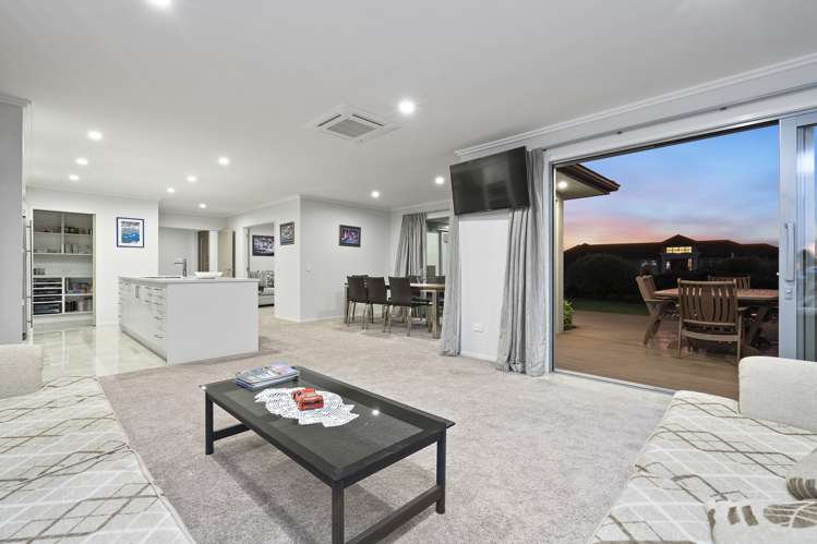 19 Alan Livingston Drive Cambridge_7