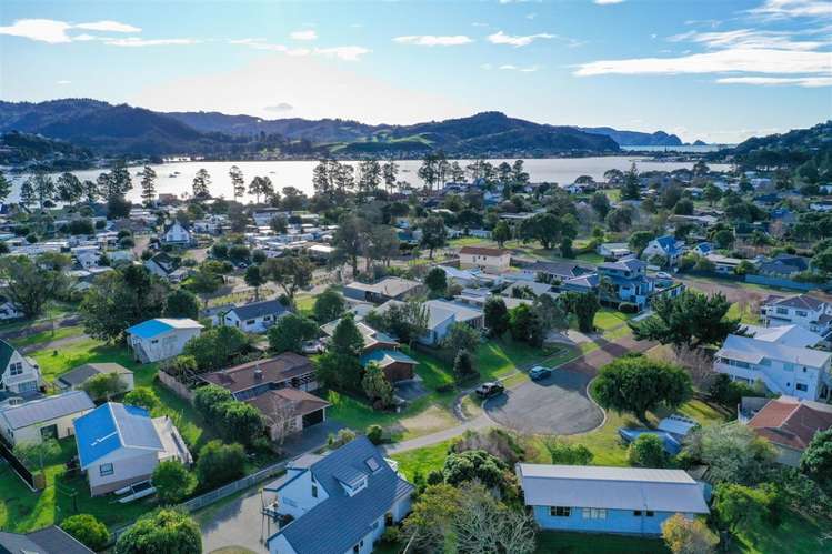 12 Bell Road Pauanui_18