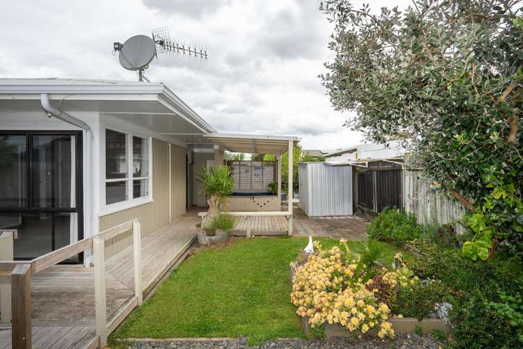7 Holden Avenue Haumoana_15