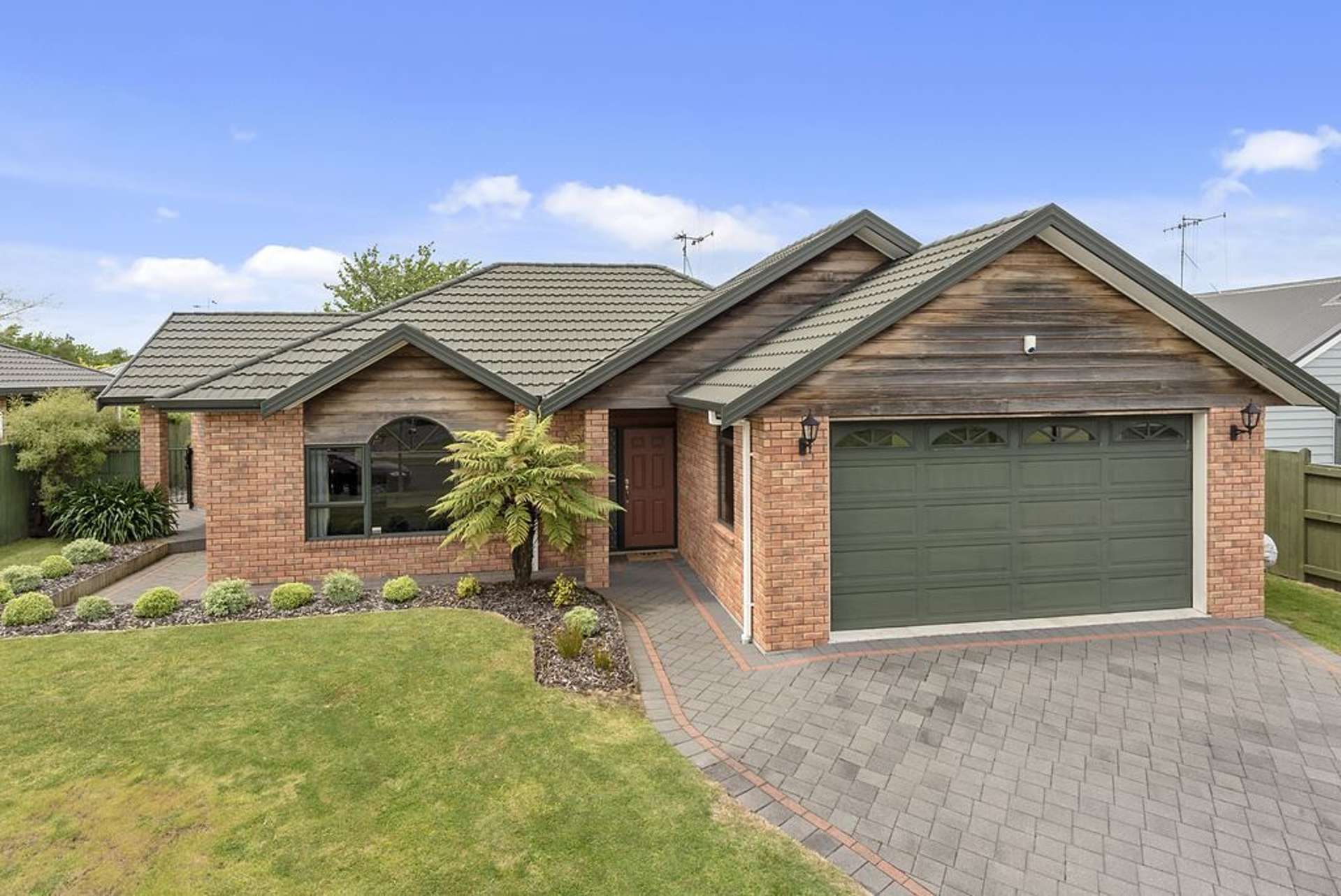 16 Guildford Place Rototuna North_0