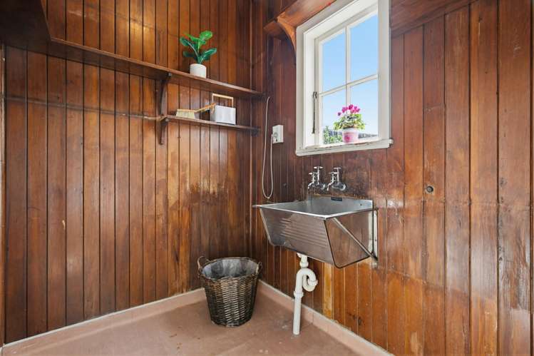 8 Crawford Green Miramar_17