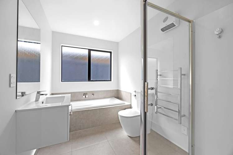 15 Jean Batten Lane Rolleston_12