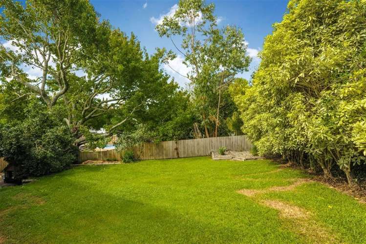 13 Fowey Avenue Te Atatu South_15