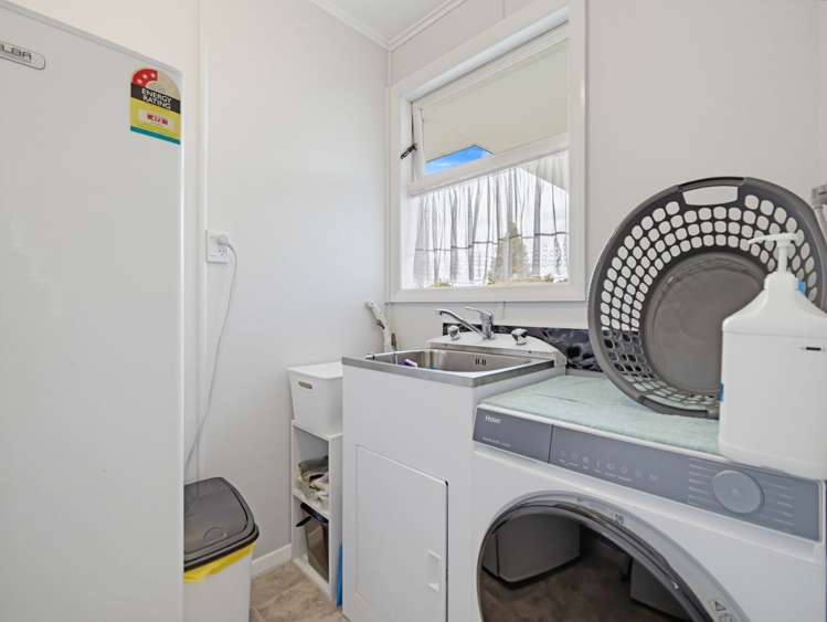 17 Byron Street Leamington_33