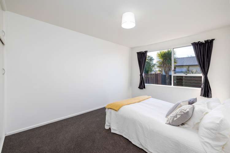 1/11 Farnborough Street Aranui_8