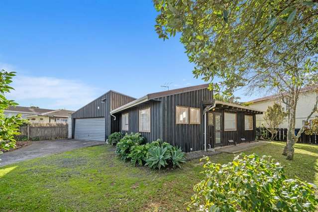 21 Taitapu Street Massey_1